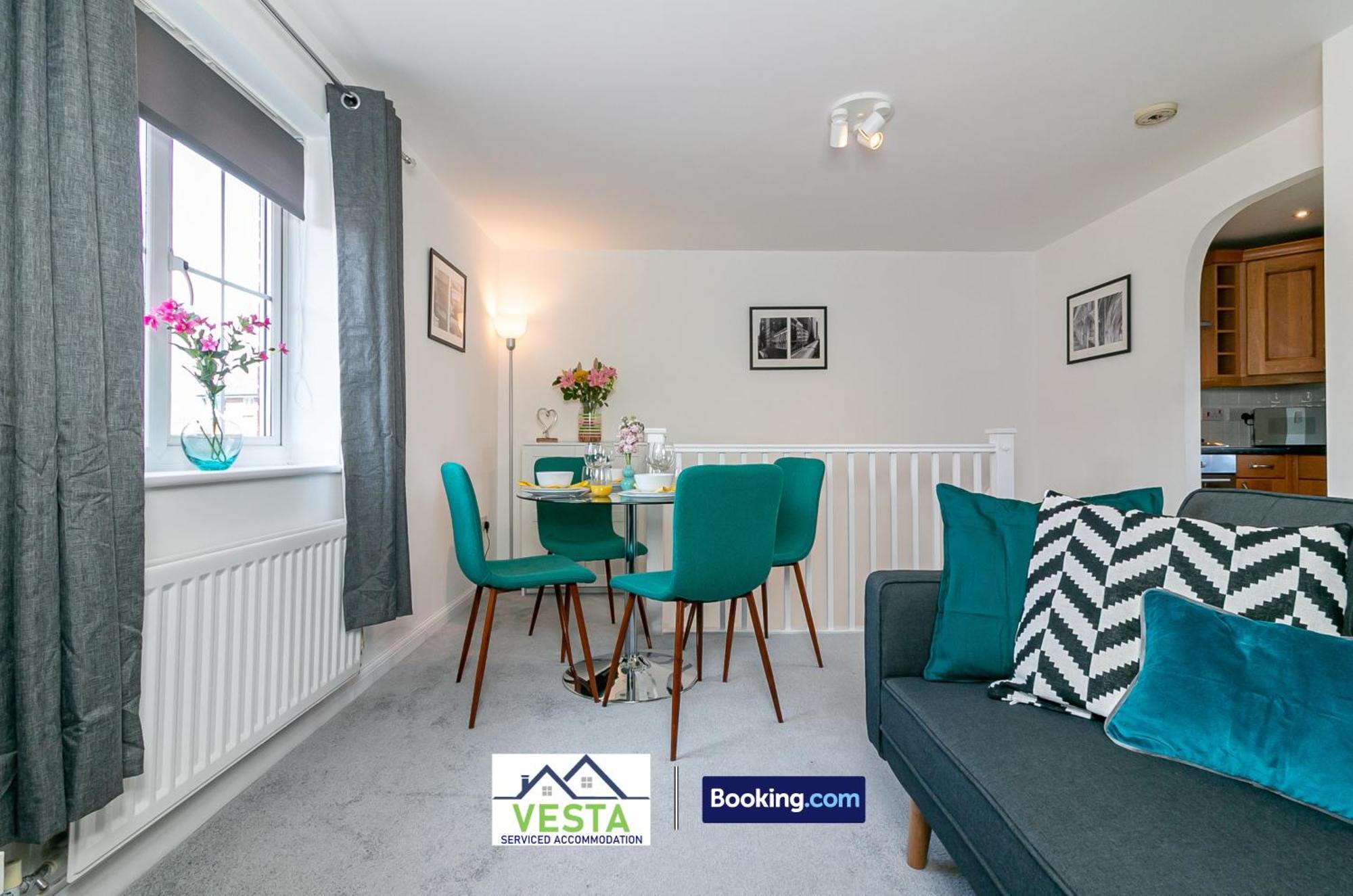 Three Bedroom Apartment By Vesta Serviced Accommodation & Short Lets Hatfield With Free Parking Ngoại thất bức ảnh